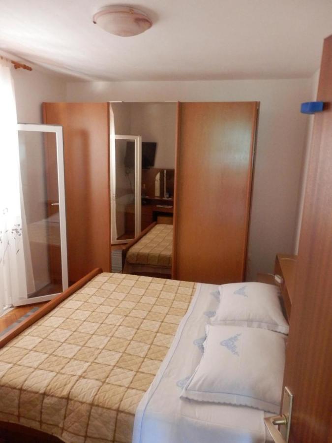 Apartments Vesna & Ivica Mirce Εξωτερικό φωτογραφία